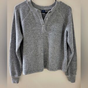 Old Navy Gray Crew Neck Sweater Soft Knit